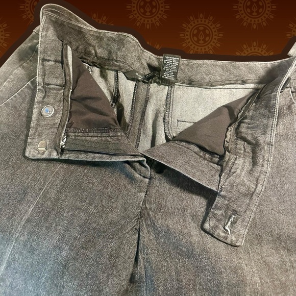 Sandro Sportswear Vintage Gray Wash Side Buckled Jeans with Center Pleats Sz 12 - Picture 3 of 13